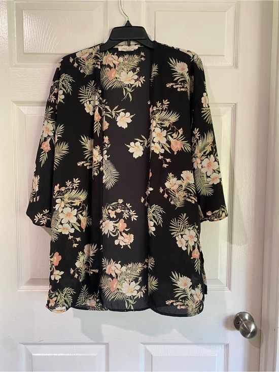 Pink Rose Other - Pink Rose Kimono Black Pink Open Front Medium Boho Resort Hawaiian Tropical
